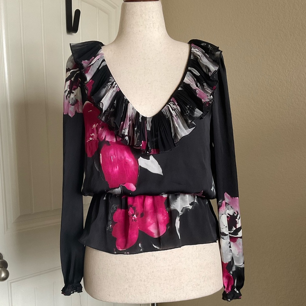 White House Black Market Long Sleeve Ruffle Blouse Size Small Black and Pink